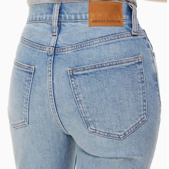 Aritzia Arlo straight jeans - Picture 2 of 8